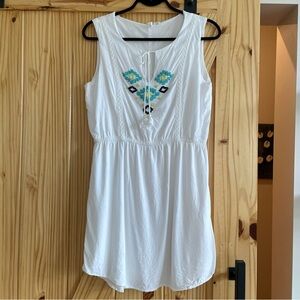 Anthropologie Kenji White Aztec Sleeveless Dress with beaded detail